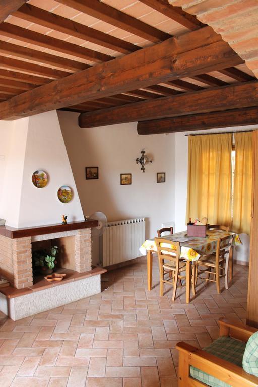 Il Borgo Di Montereggi Villa Limite Room photo