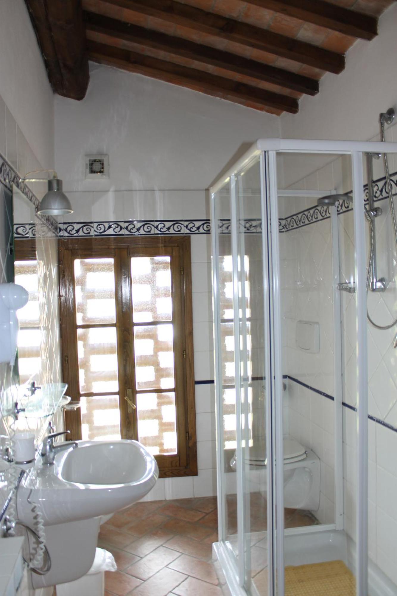 Il Borgo Di Montereggi Villa Limite Room photo
